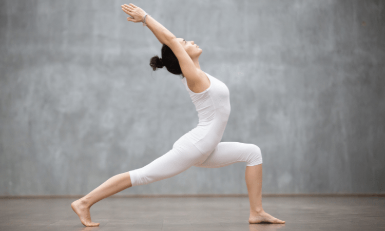 Rutina completa de yoga vinyasa en PDF