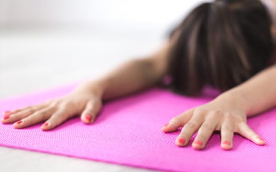 Estudia el curso de yoga infantil y aprende a gestionar sus emociones