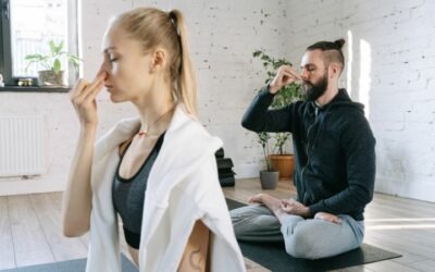 Asana y pranayama: la integración que transforma la práctica de yoga