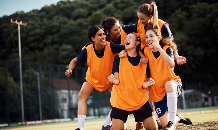 Descubre la historia del fútbol femenino