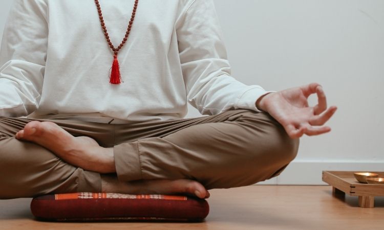 Conoce el kriya yoga y sus beneficios